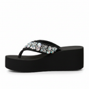 Sandália plataforma rhinestone preta perfil lateral fundo branco