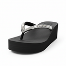 Chinelo strass preto vista frontal 3D render profissional